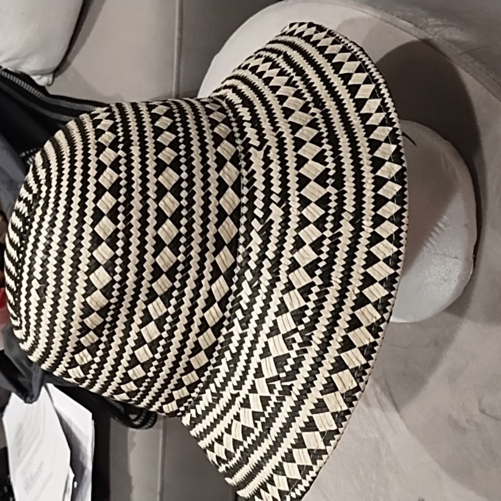 Women's straw bucket hat - Picture 5 of 8